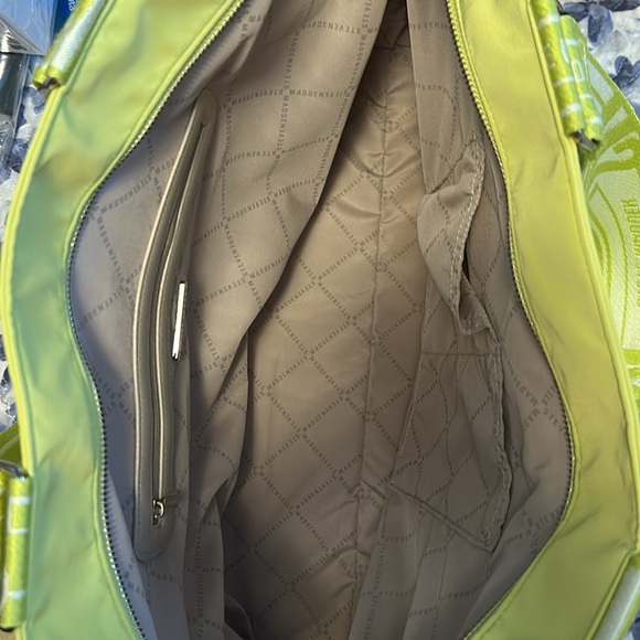 Steve Madden travel bag - Picture 8 of 16